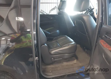 2009 Chevrolet Suburban 1500 Lt2 из США, поврежденный, VIN 1GNFC26059R300198